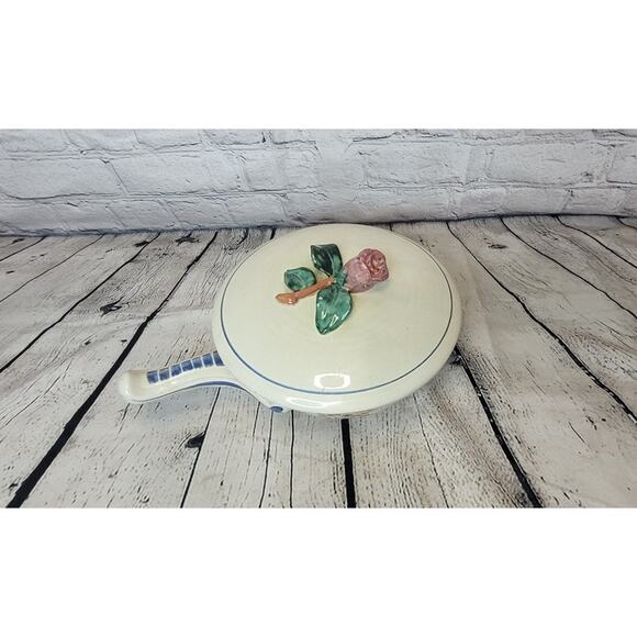 Vintage Red Wing Pottery Hand Painted Casserole with Lid Floral design - Picture 3 of 9